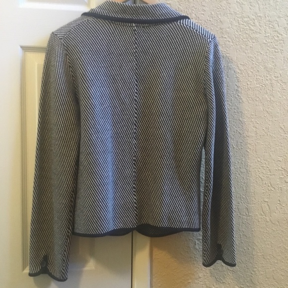 Tommy Hilfiger tweed knit jacket/blazer. - Picture 2 of 3